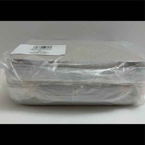 Marc Jacobs The Textured Box Leather Crossbody - Picture 11 of 12